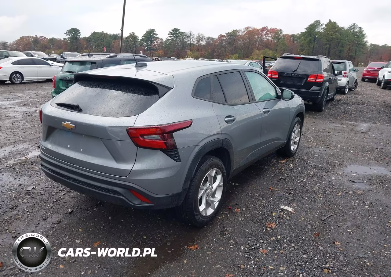2025 Chevrolet Trax Fwd Ls VIN:KL77LFEP3SC128049 - 4
