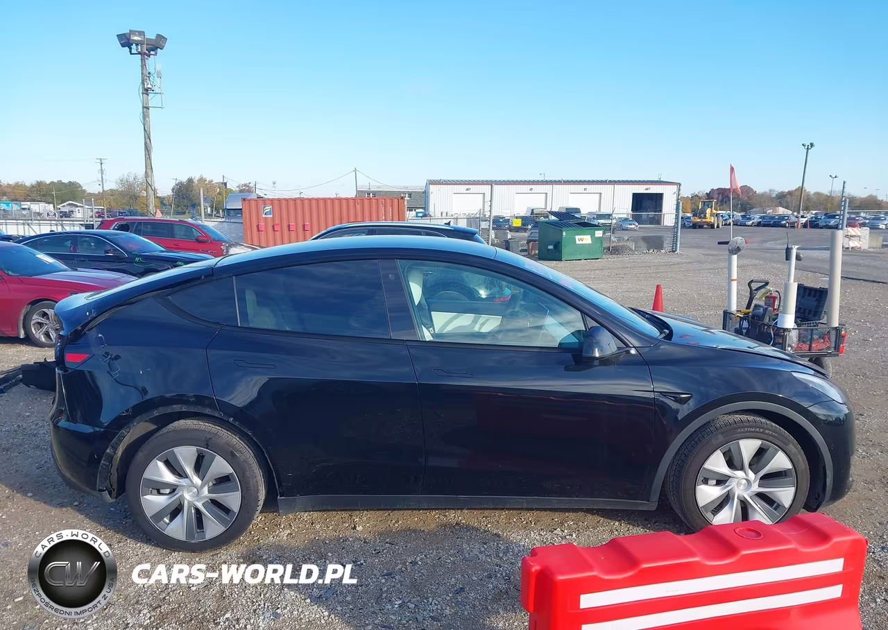 2021 Tesla Model Y Long Range Dual Motor All-Wheel Drive VIN:5YJYGDEE6MF258413 - 14