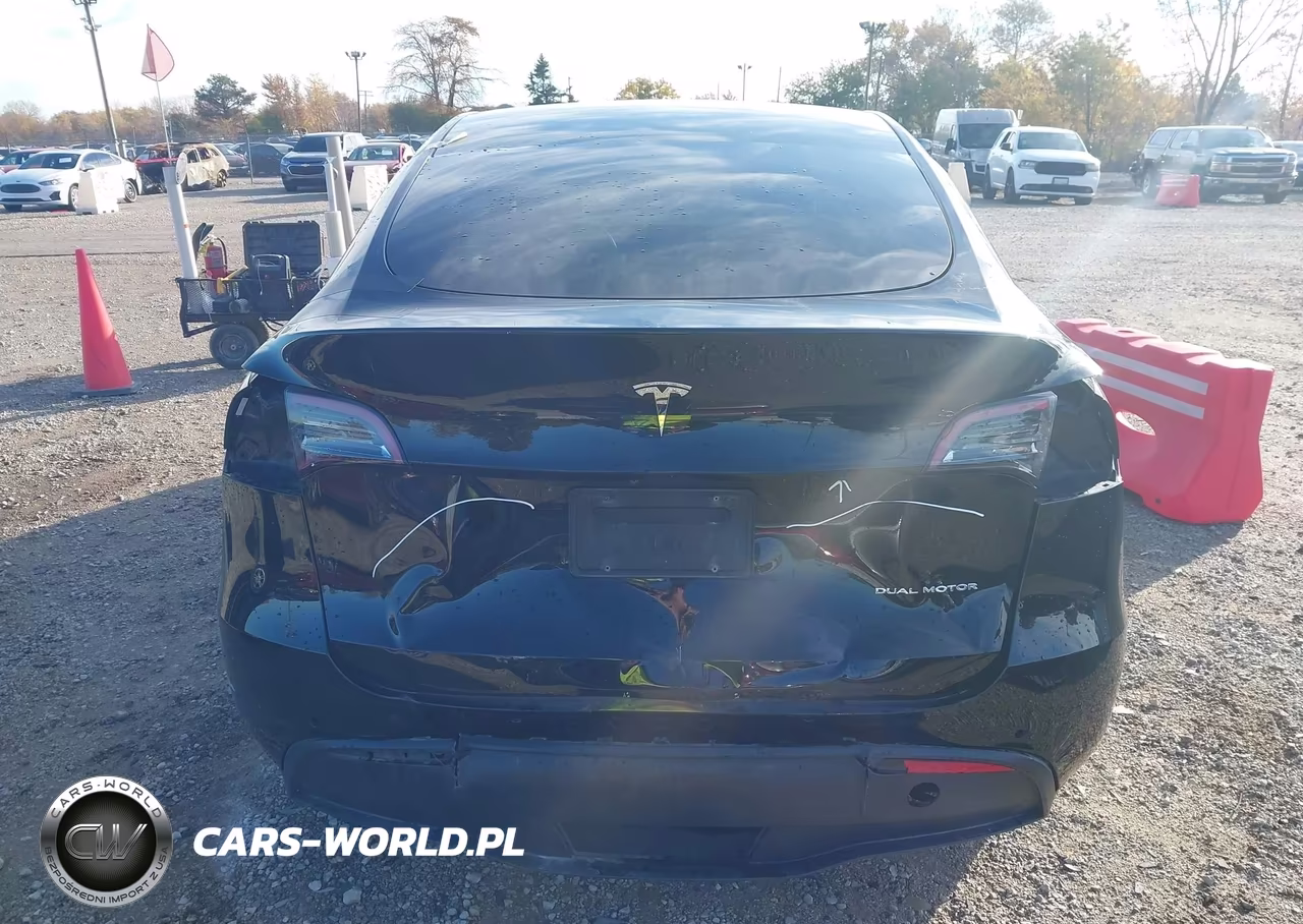 2021 Tesla Model Y Long Range Dual Motor All-Wheel Drive VIN:5YJYGDEE6MF258413 - 17