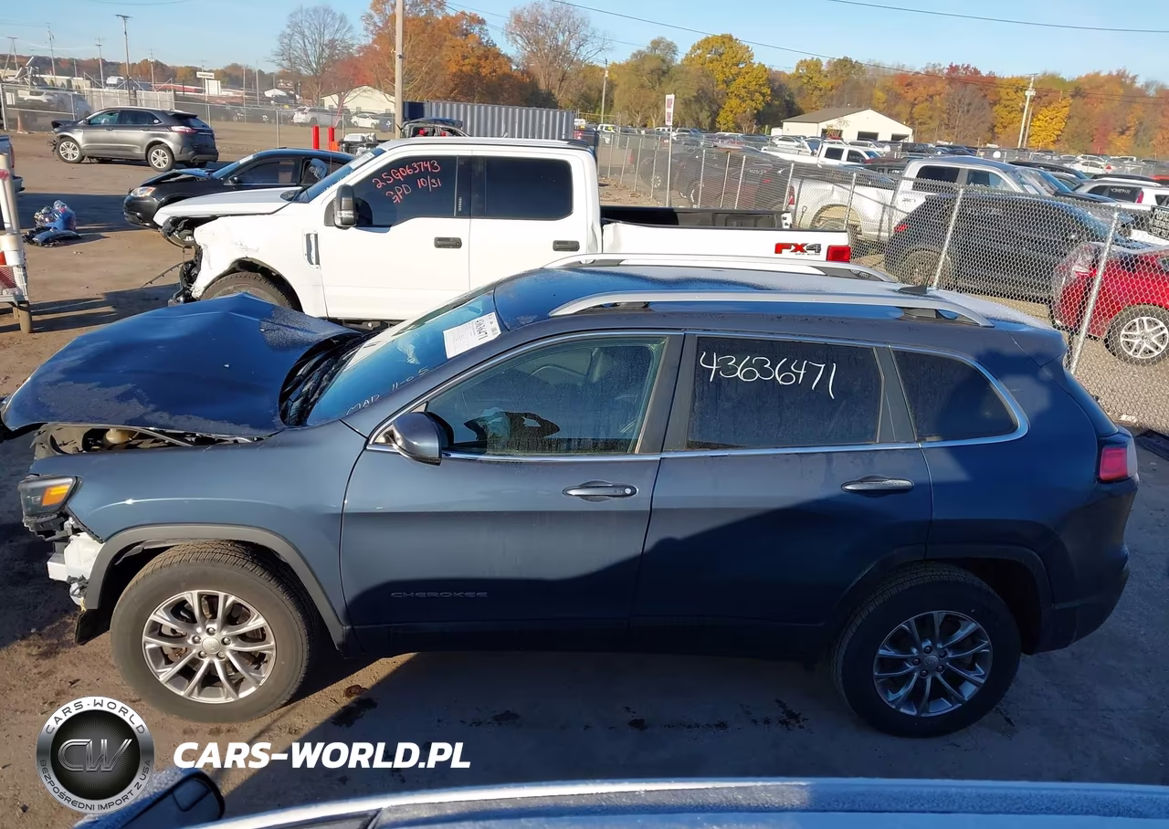 2020 Jeep Cherokee Latitude Plus 4X4 VIN:1C4PJMLB9LD526298 - 15