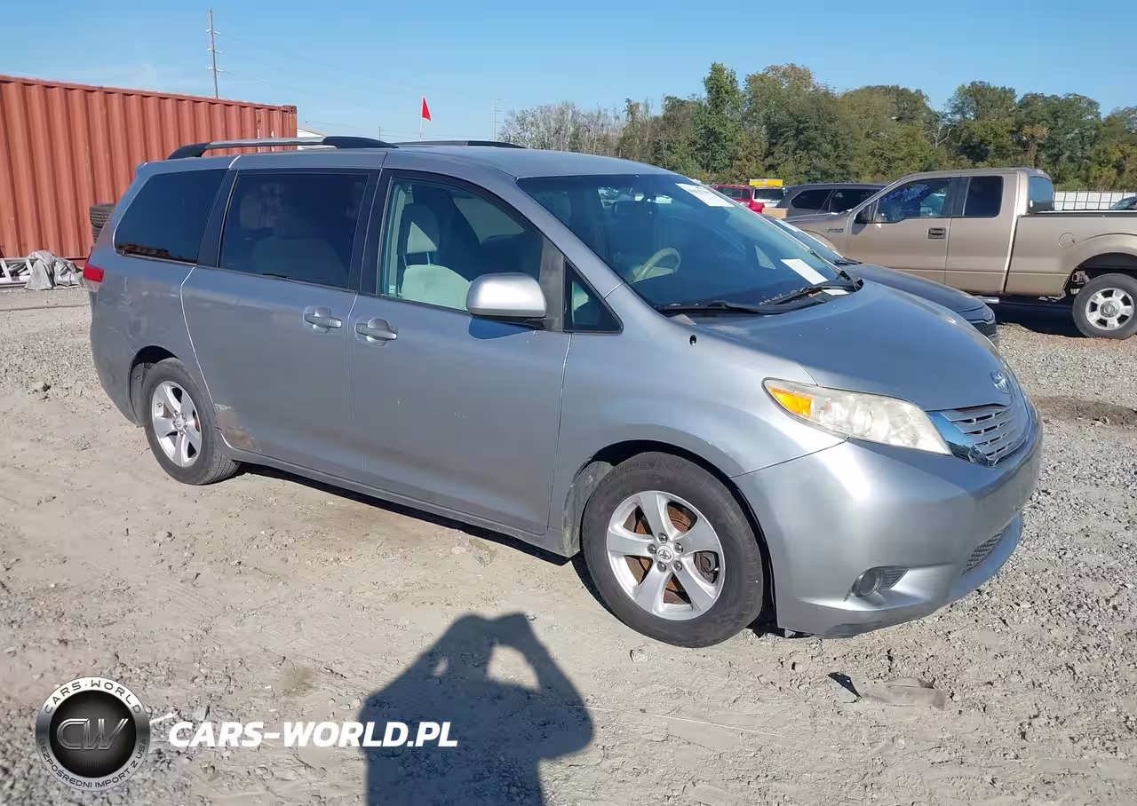 2011 Toyota Sienna Le V6