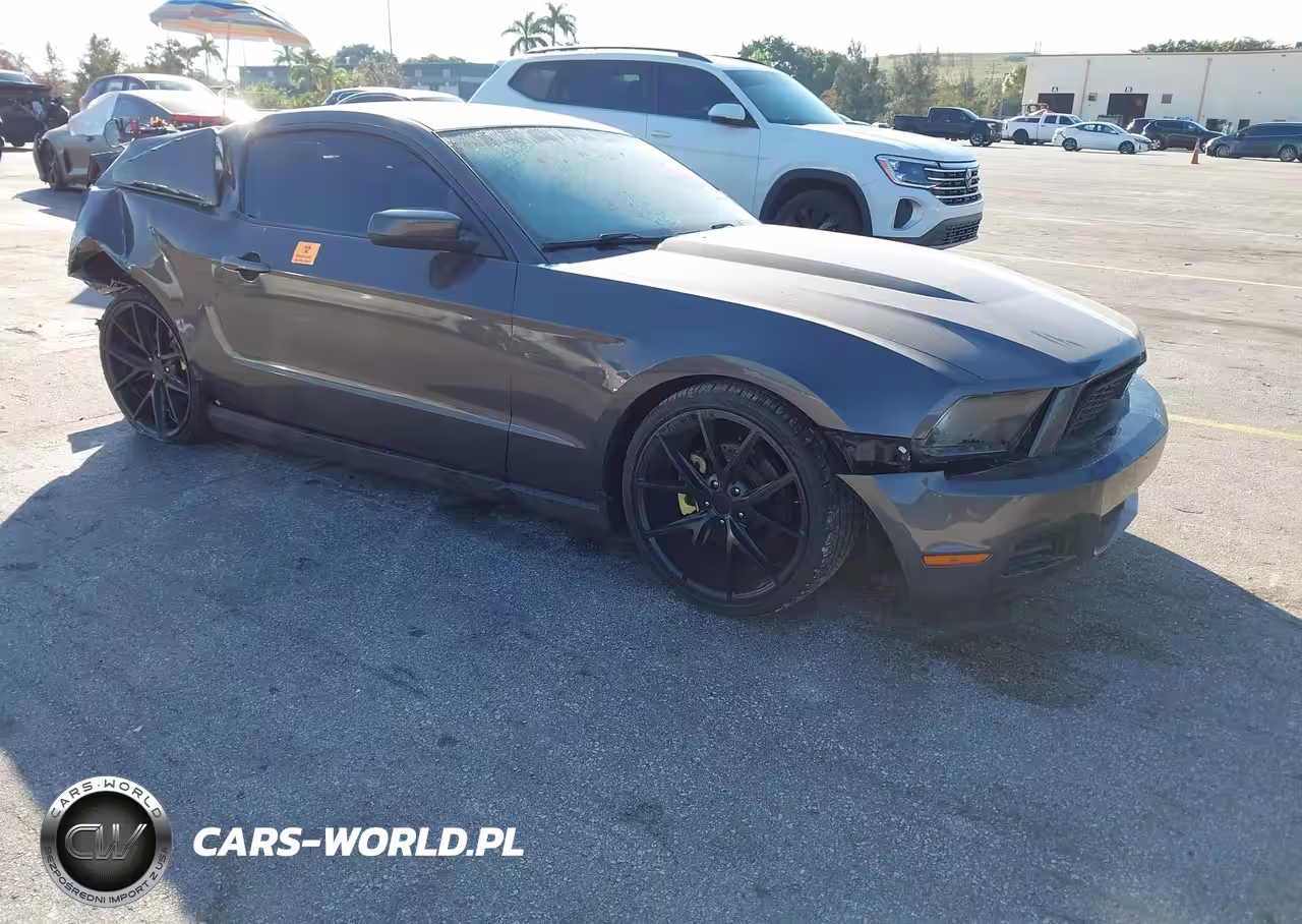 2012 Ford Mustang V6 Premium