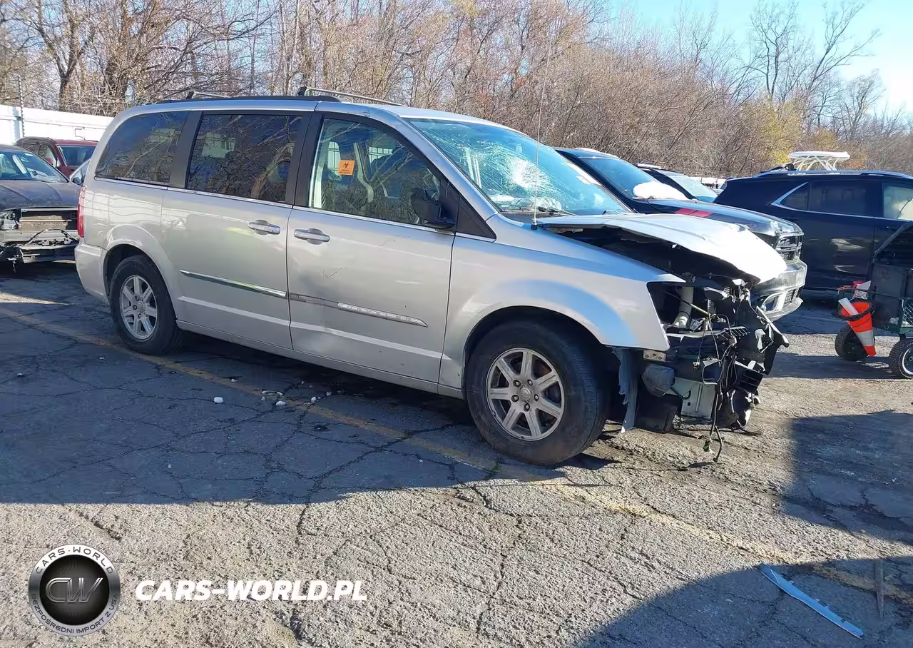 2012 Chrysler Town & Country Touring