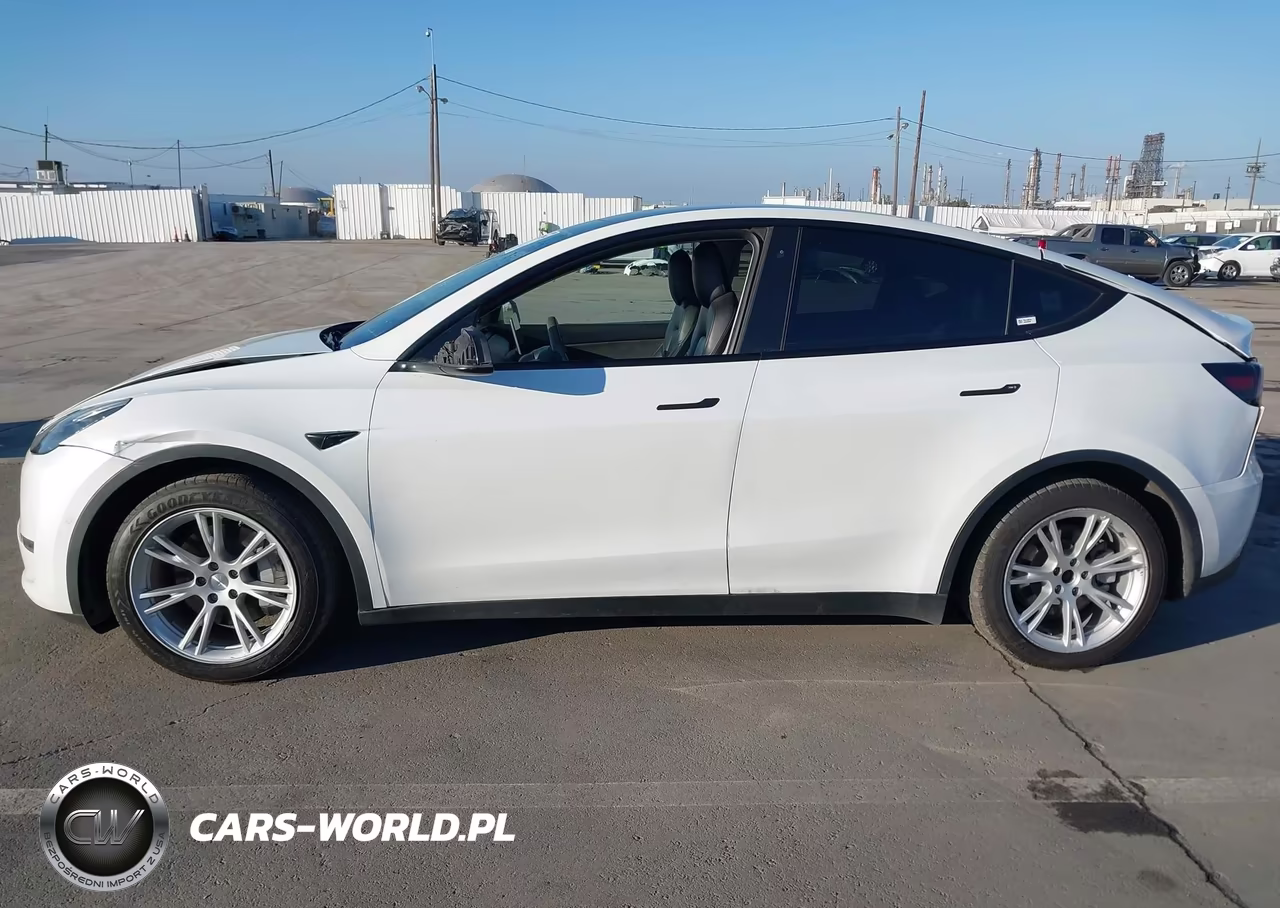 2022 Tesla Model Y Long Range Dual Motor All-Wheel Drive VIN:7SAYGDEE0NF363789 - 14
