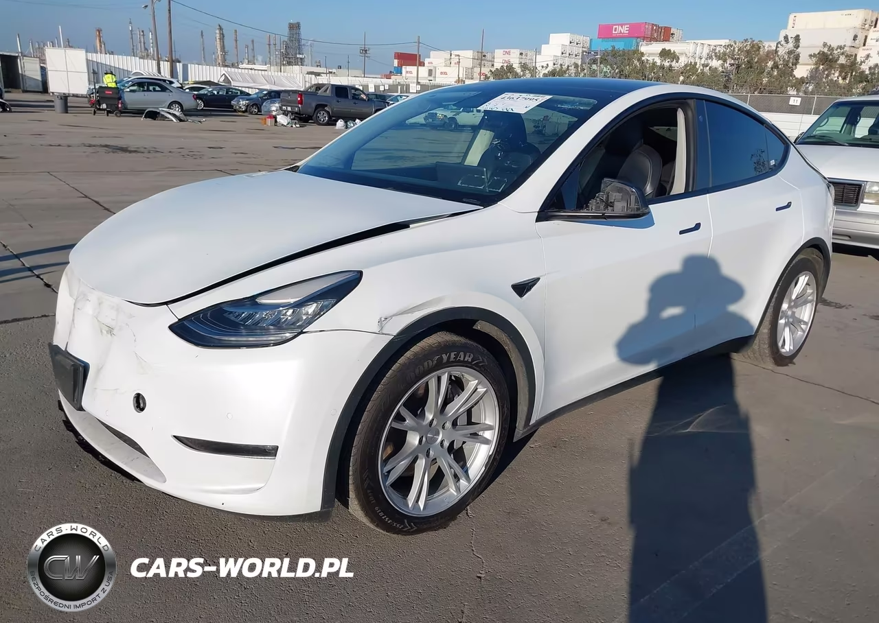 2022 Tesla Model Y Long Range Dual Motor All-Wheel Drive VIN:7SAYGDEE0NF363789 - 2