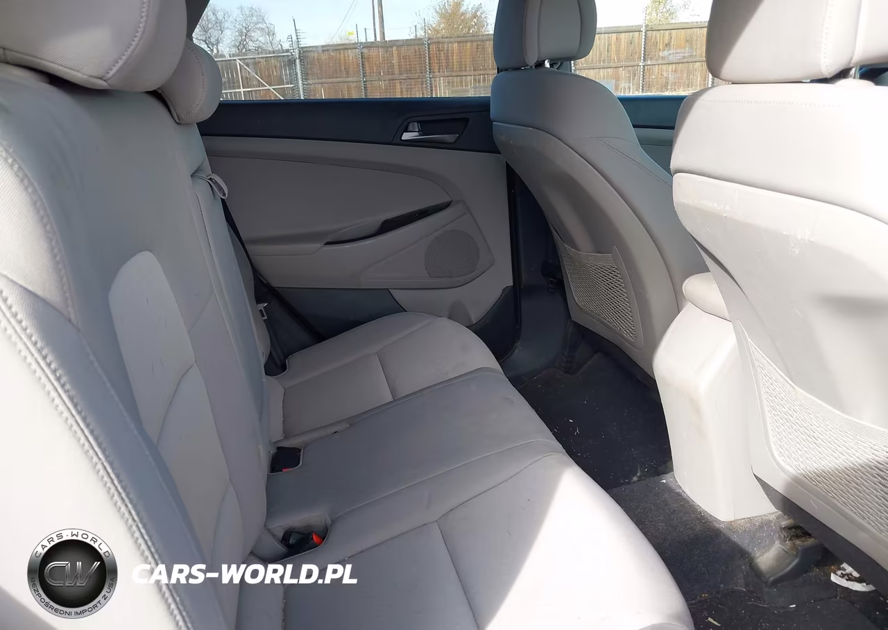2017 Hyundai Tucson Se VIN:KM8J3CA43HU443418 - 8