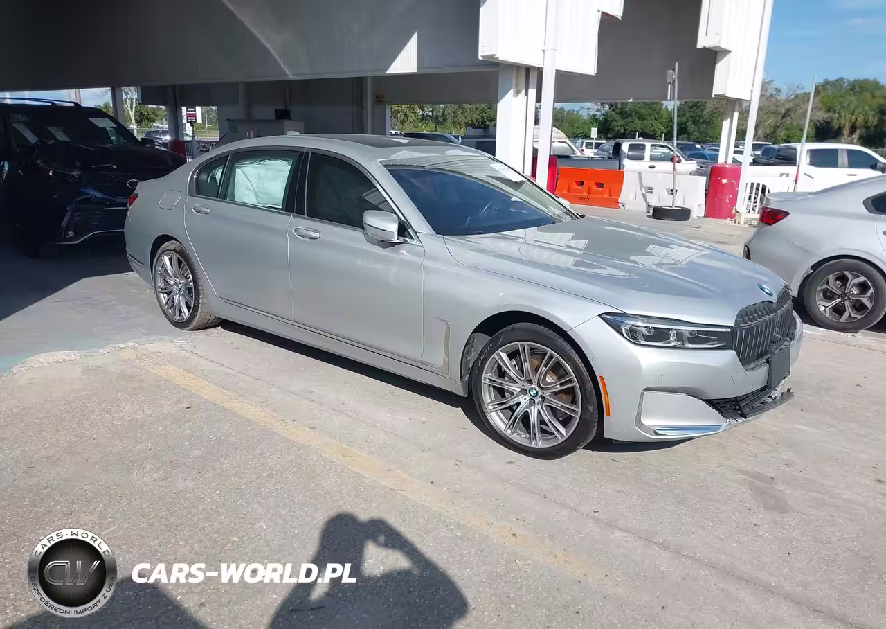 2020 BMW 740I