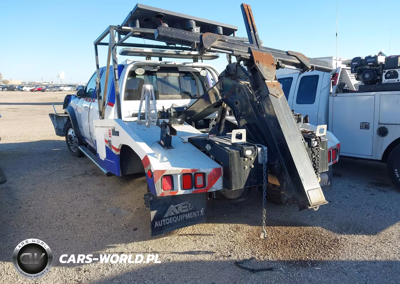 2019 Ram 5500 Chassis Tradesman-Slt-Laramie-Limited VIN:3C7WRMEL6KG560195 - 3