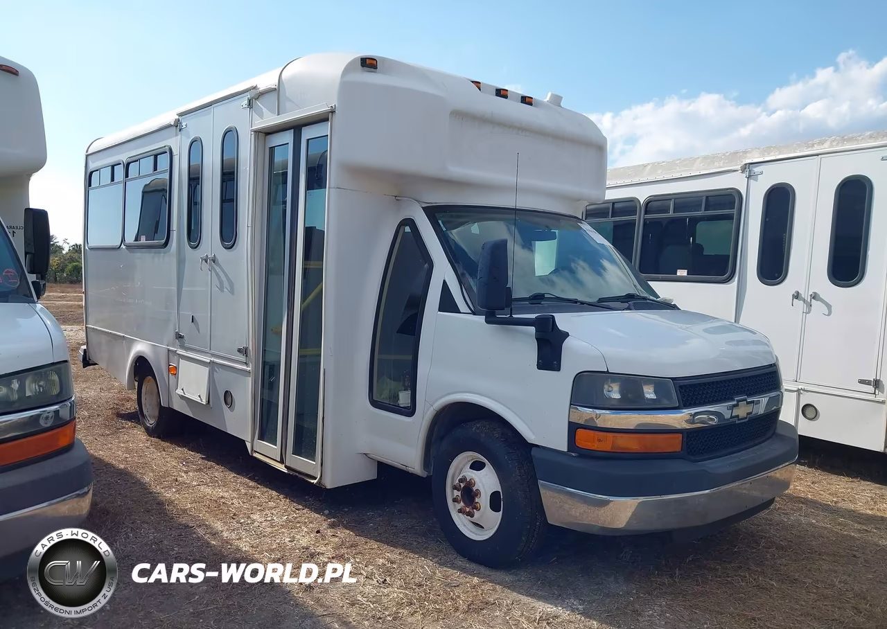 2015 Chevrolet Express Cutaway 4500