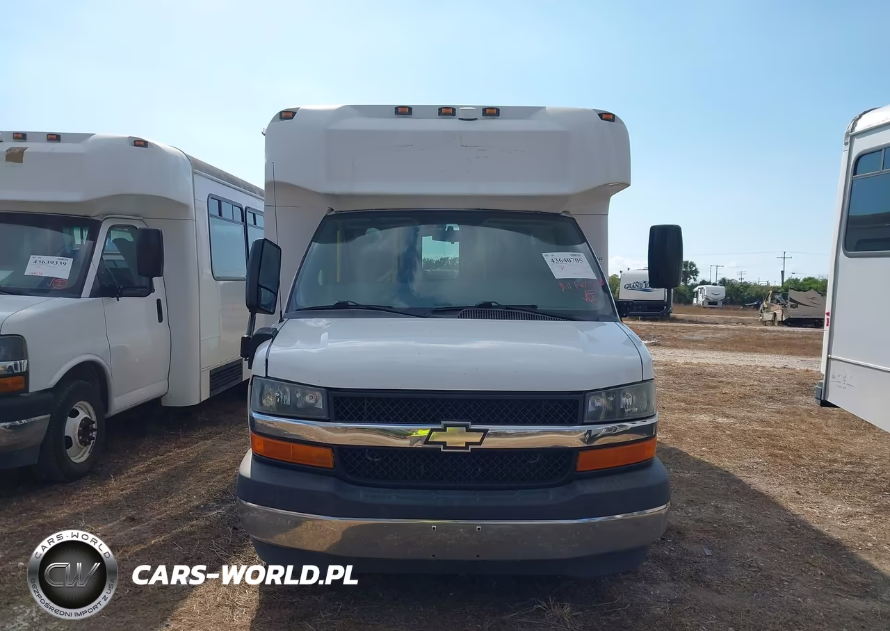2017 Chevrolet Express Cutaway 4500 Series VIN:1HA6GUBG6HN008315 - 13