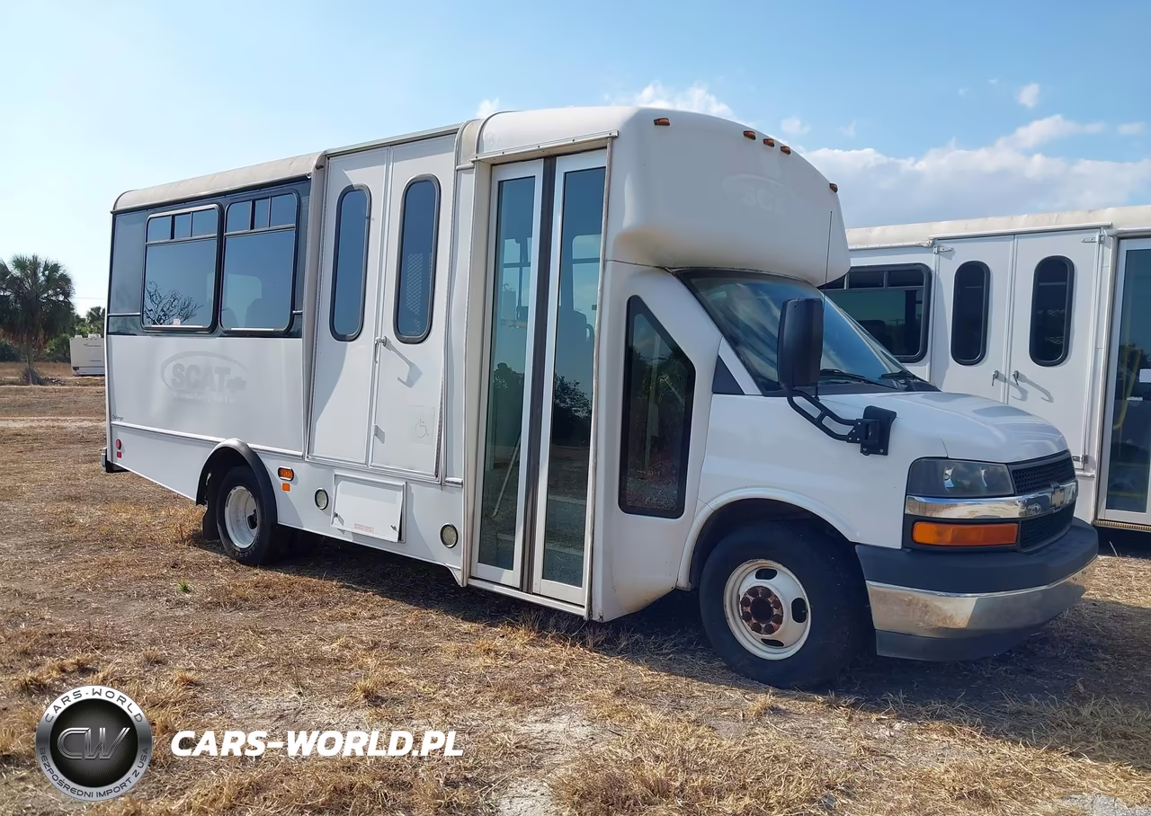 2019 Chevrolet Express Cutaway 4500 Van