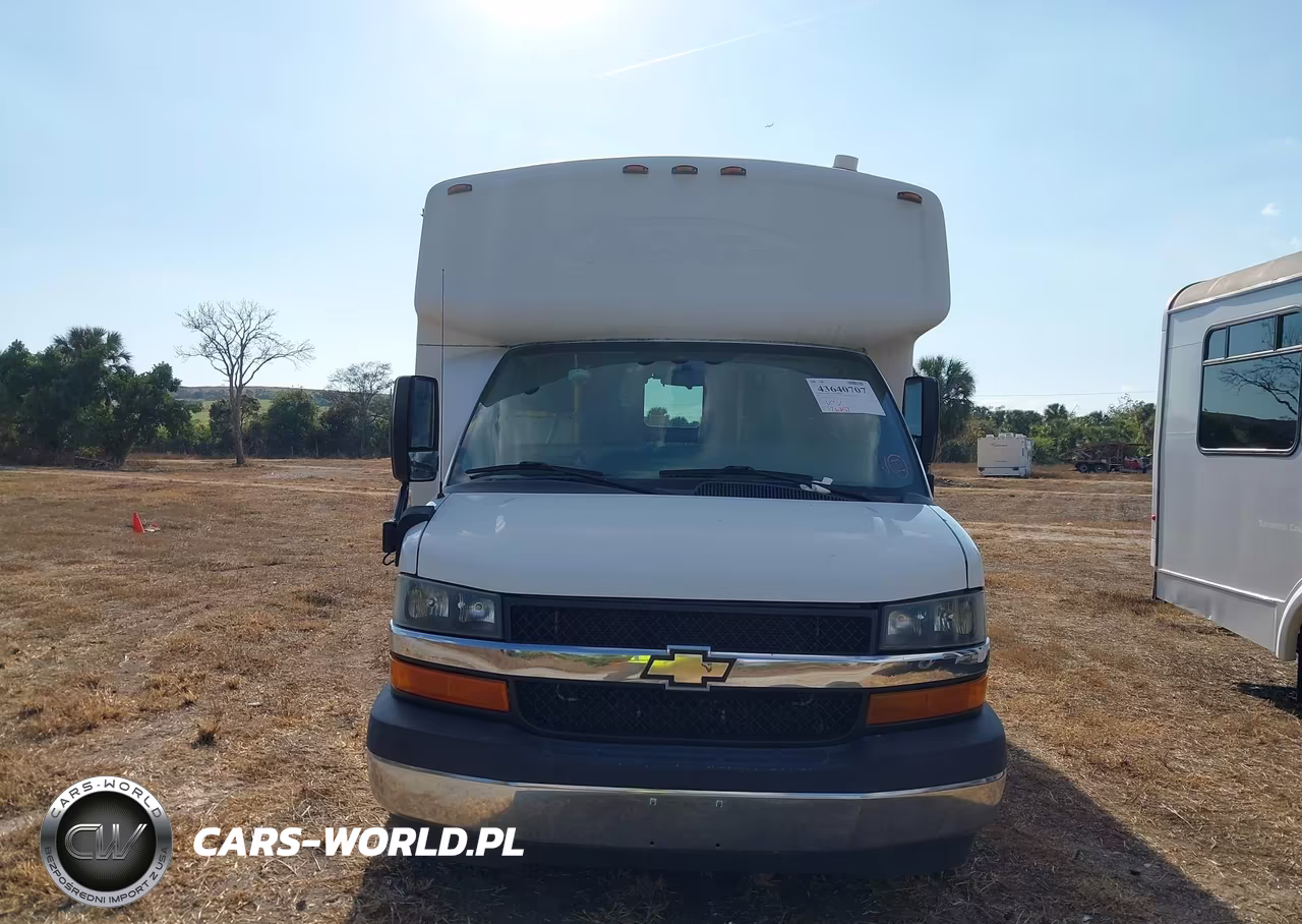 2019 Chevrolet Express Cutaway 4500 Van VIN:1HA6GUBG6KN007155 - 11
