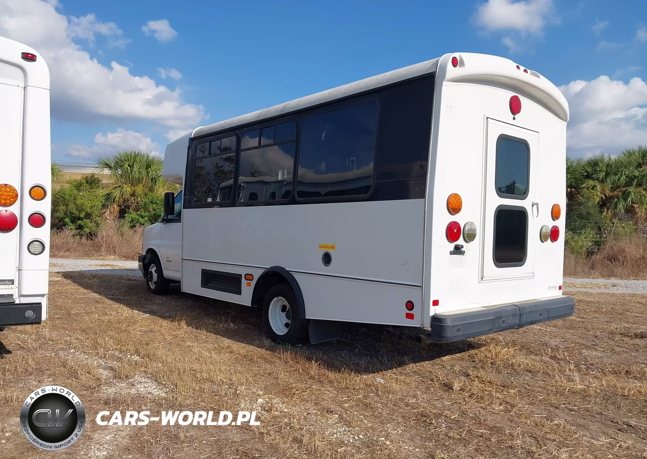 2019 Chevrolet Express Cutaway 4500 Van VIN:1HA6GUBG6KN007155 - 3