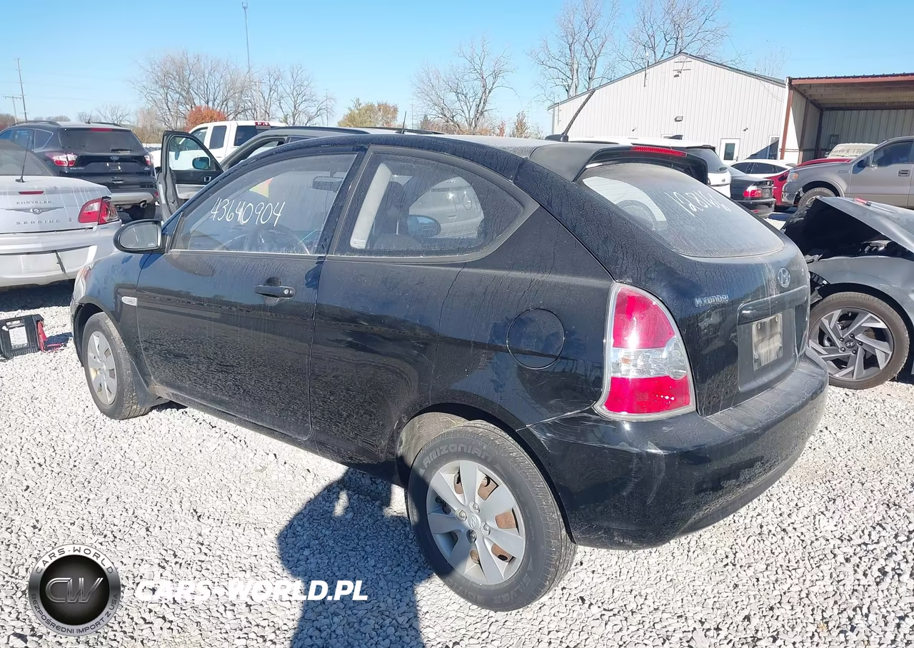 2009 Hyundai Accent Gs VIN:KMHCM36C69U128166 - 3