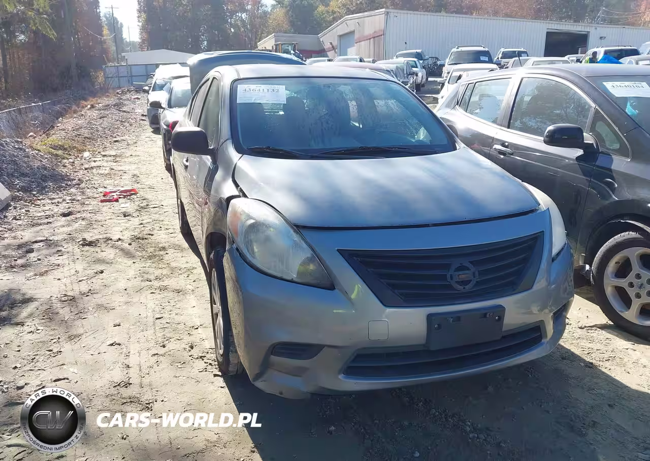 2014 Nissan Versa 1.6 S