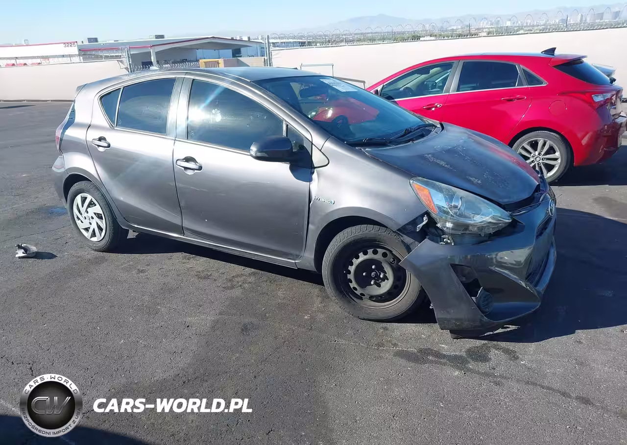 2015 Toyota Prius C One