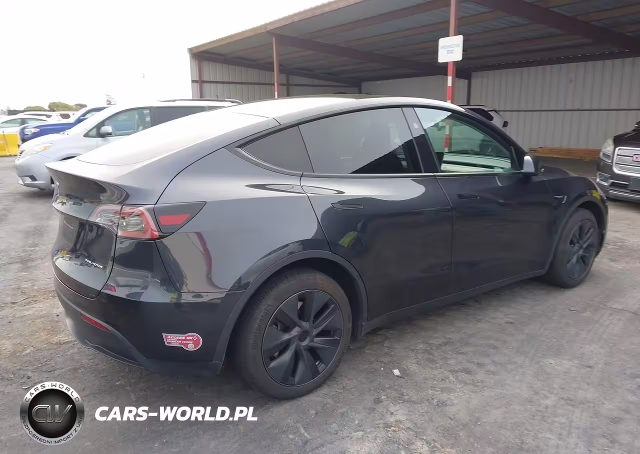 2024 Tesla Model Y Long Range Dual Motor All-Wheel Drive VIN:7SAYGDEE9RF126594 - 4