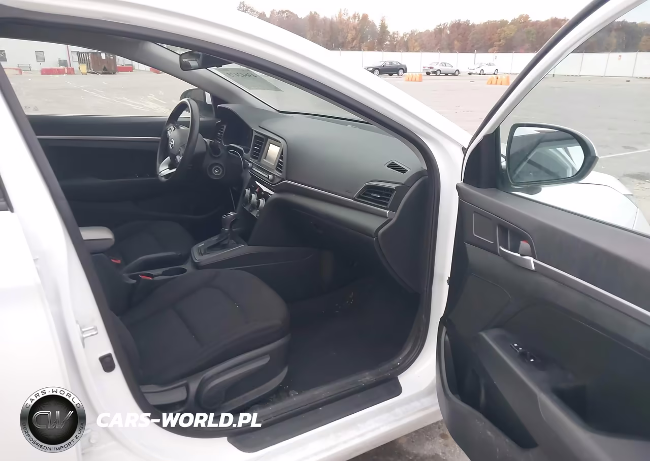 2019 Hyundai Elantra Se VIN:5NPD74LF2KH418828 - 5