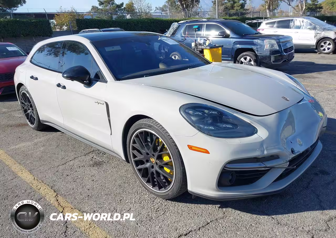 2018 Porsche Panamera E-Hybrid Sport Turismo Turbo S