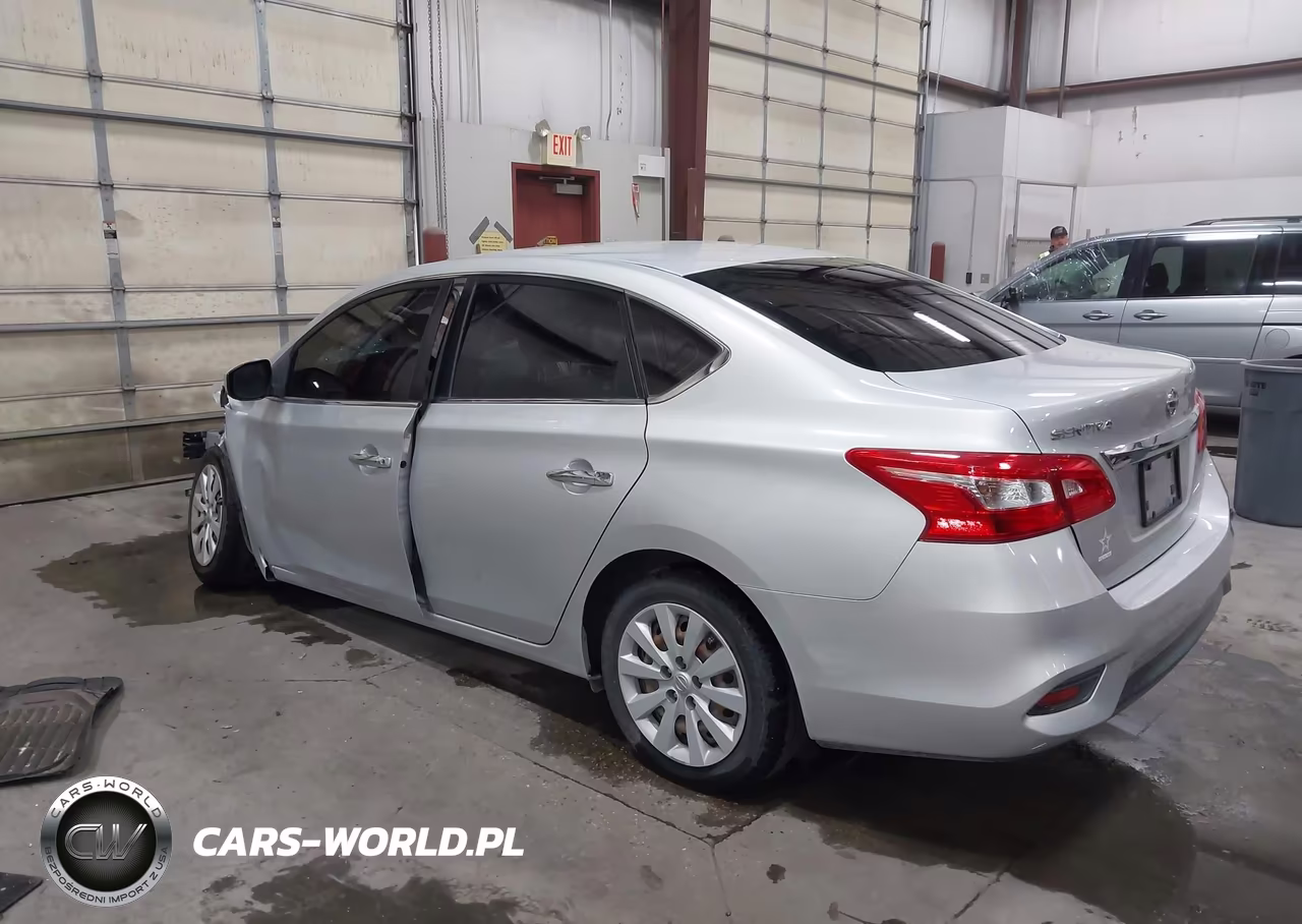 2018 Nissan Sentra S VIN:3N1AB7AP6JY247875 - 3