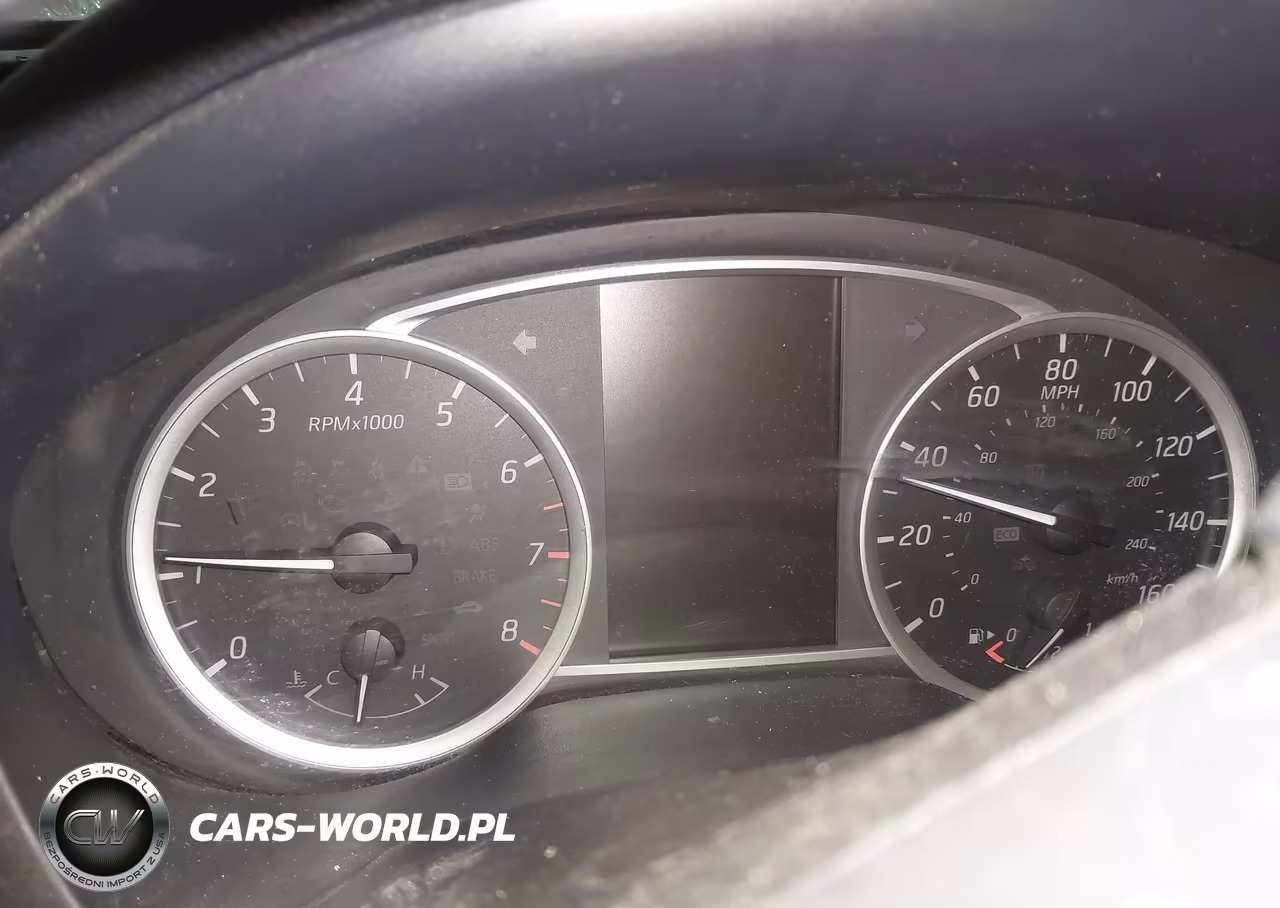 2018 Nissan Sentra S VIN:3N1AB7AP6JY247875 - 7