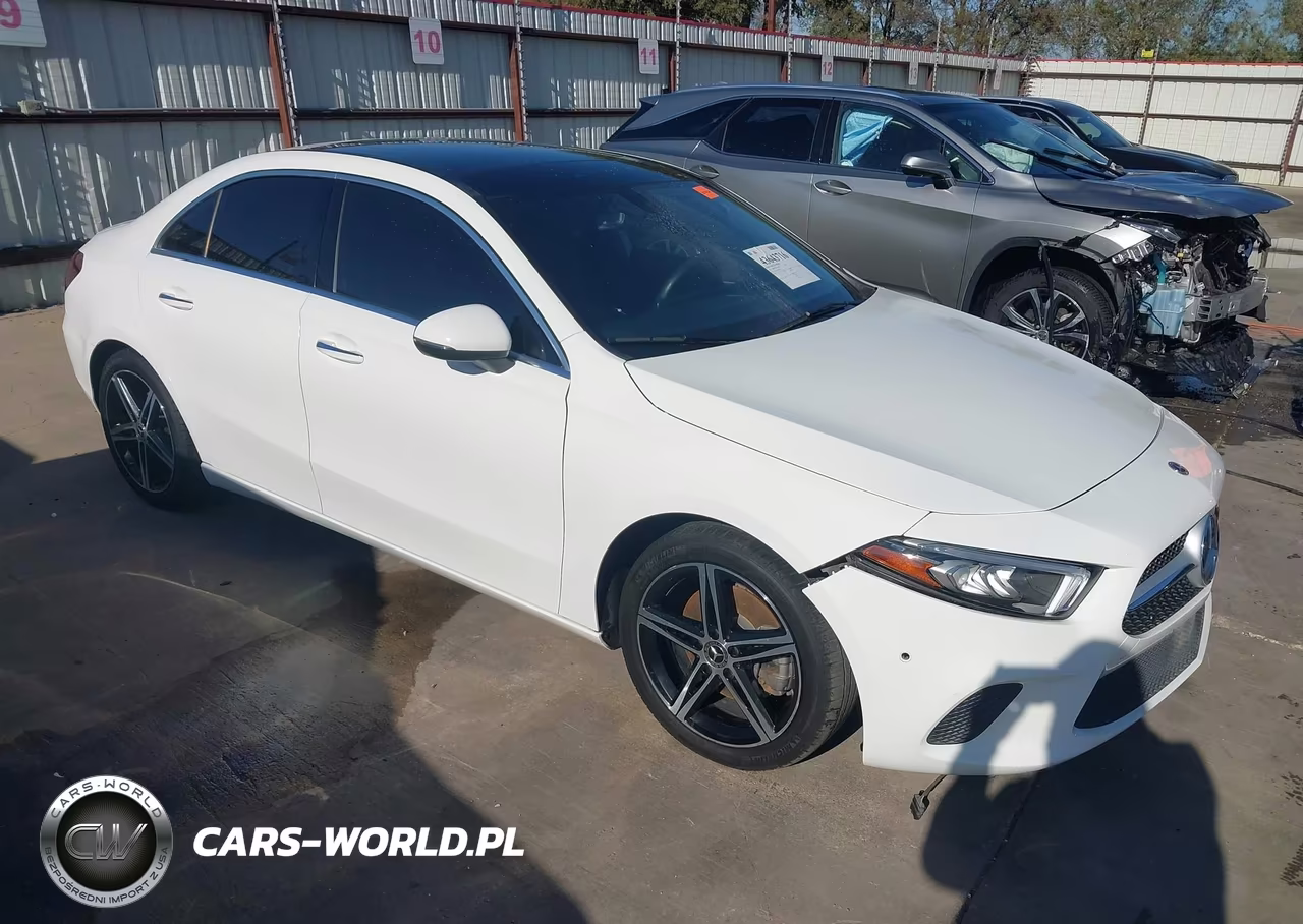 2019 Mercedes-Benz A 220