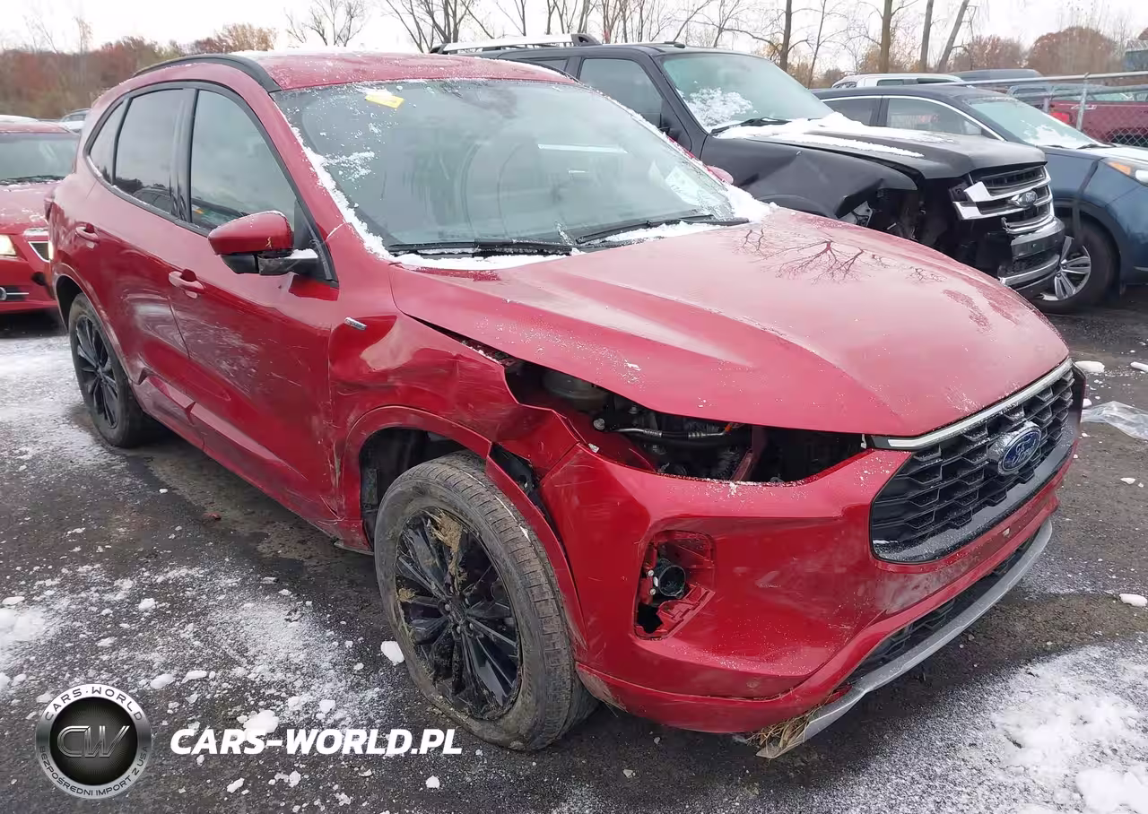 2024 Ford Escape St-Line Elite