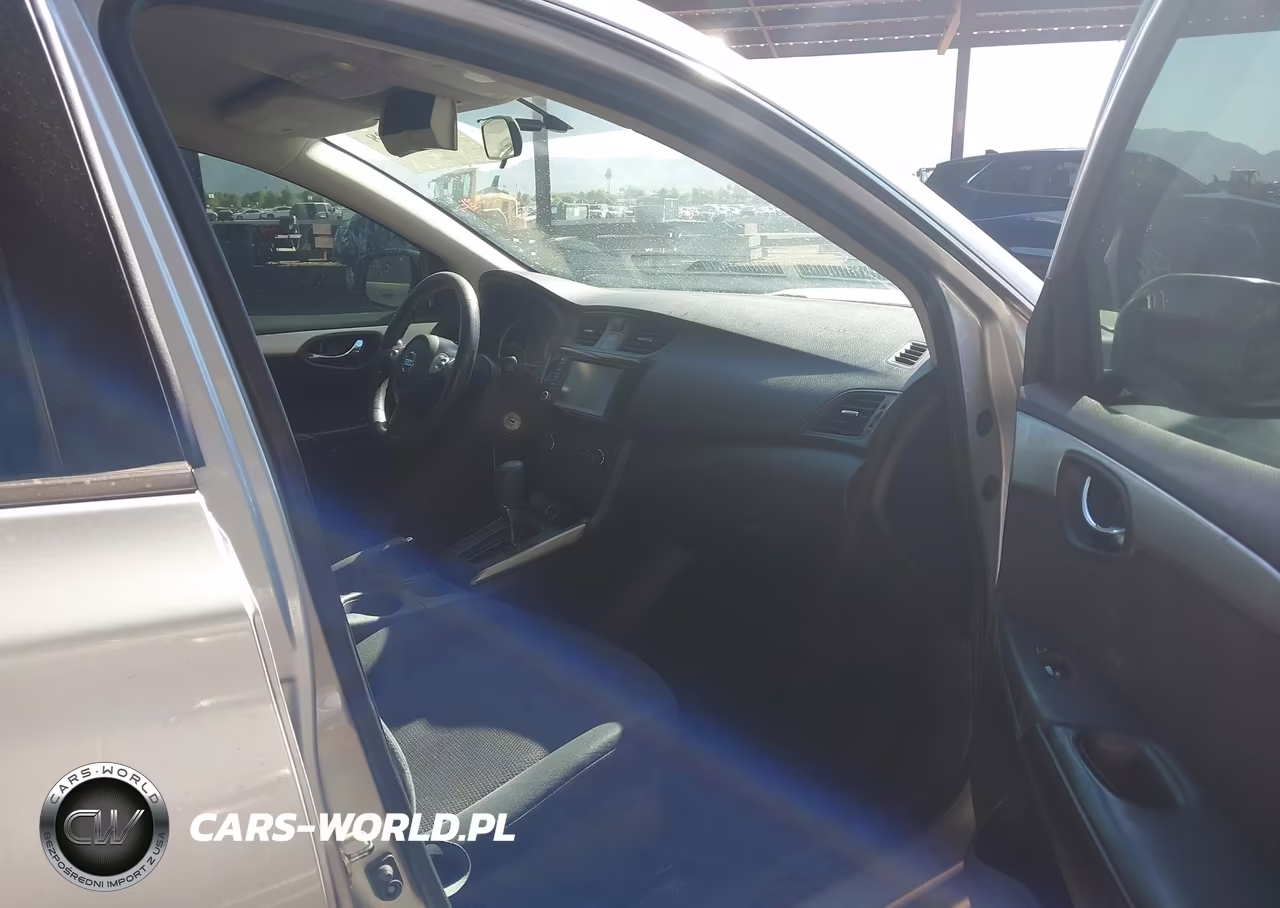 2019 Nissan Sentra S VIN:3N1AB7AP1KY249115 - 5