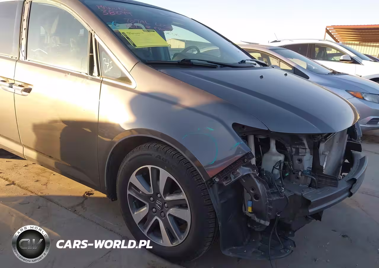 2016 Honda Odyssey Touring-Touring Elite