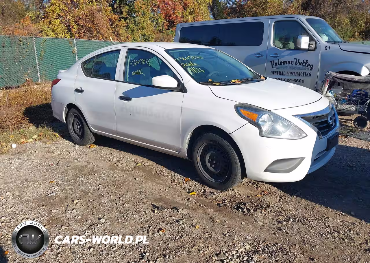 2016 Nissan Versa 1.6 S+