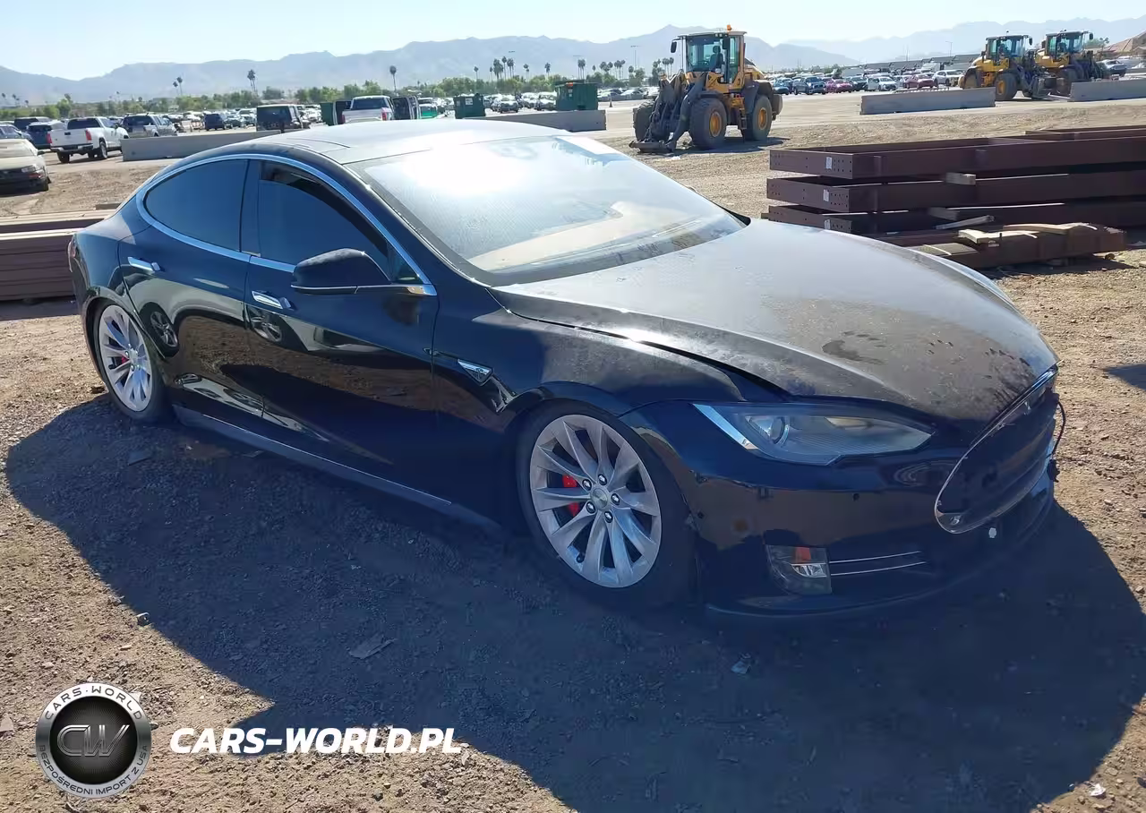 2015 Tesla Model S 85D-P85D
