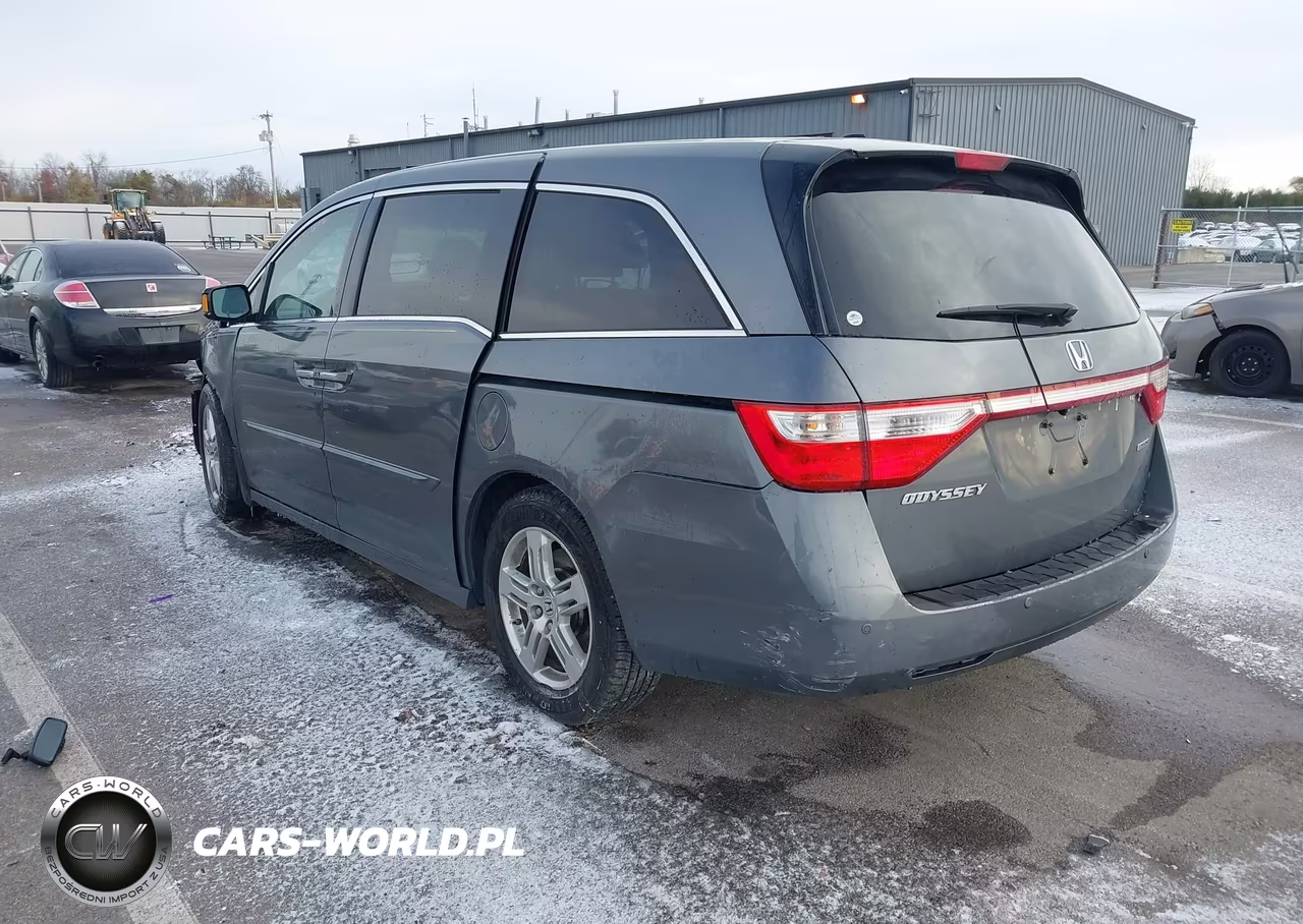 2012 Honda Odyssey Touring-Touring Elite VIN:5FNRL5H94CB103068 - 3