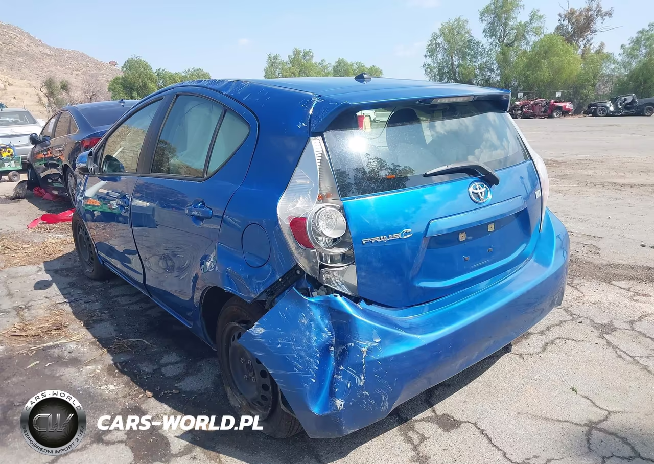 2014 Toyota Prius C One VIN:JTDKDTB36E1561620 - 3
