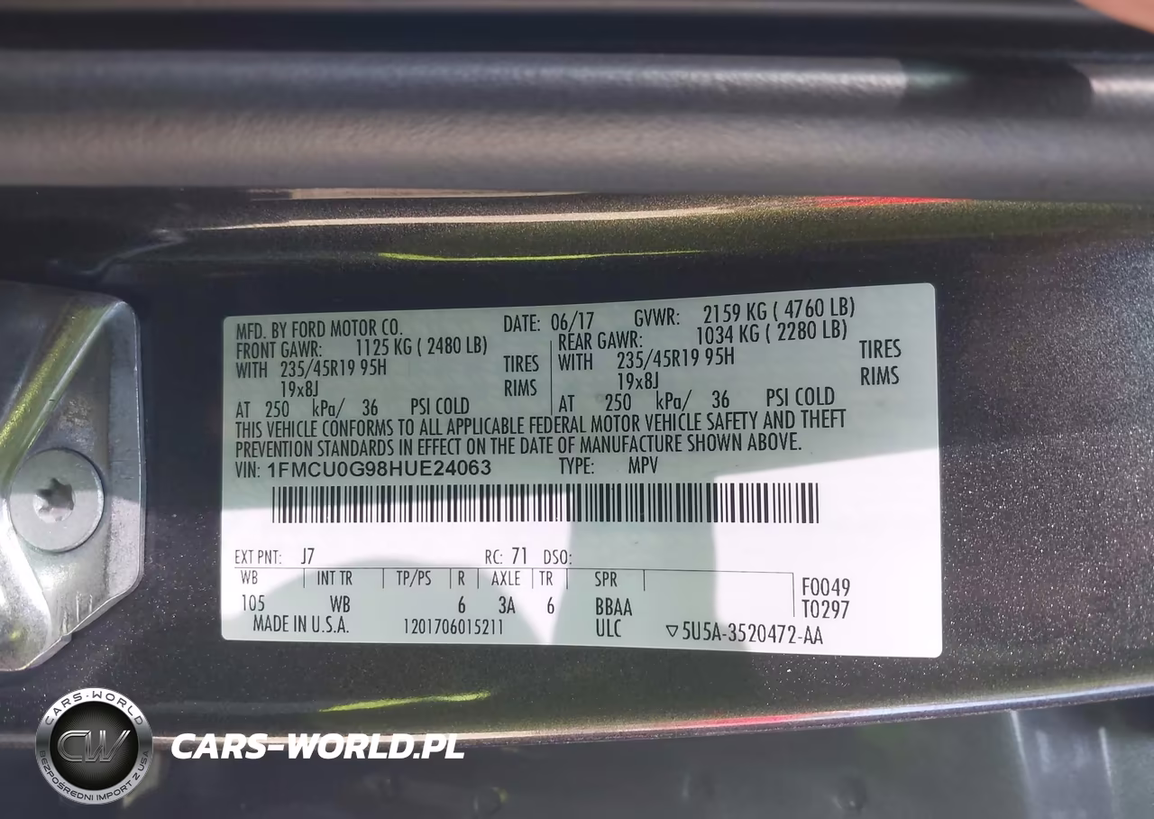 2017 Ford Escape Se VIN:1FMCU0G98HUE24063 - 9