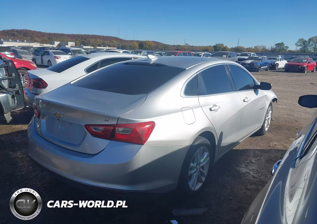 2018 Chevrolet Malibu Lt VIN:1G1ZD5ST5JF276259 - 4