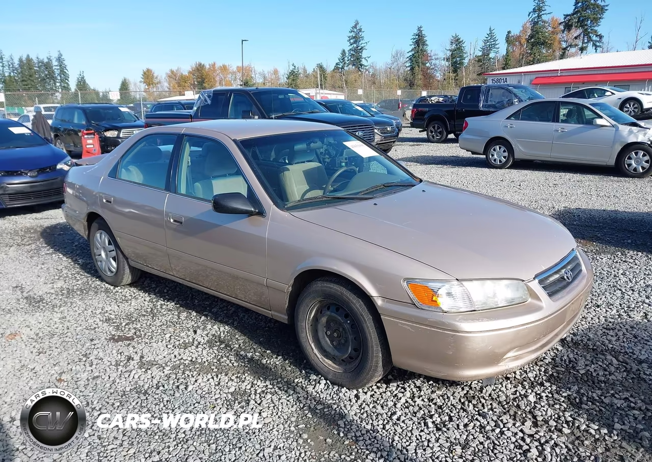 2001 Toyota Camry Le – zdjęcie 1 z 18
