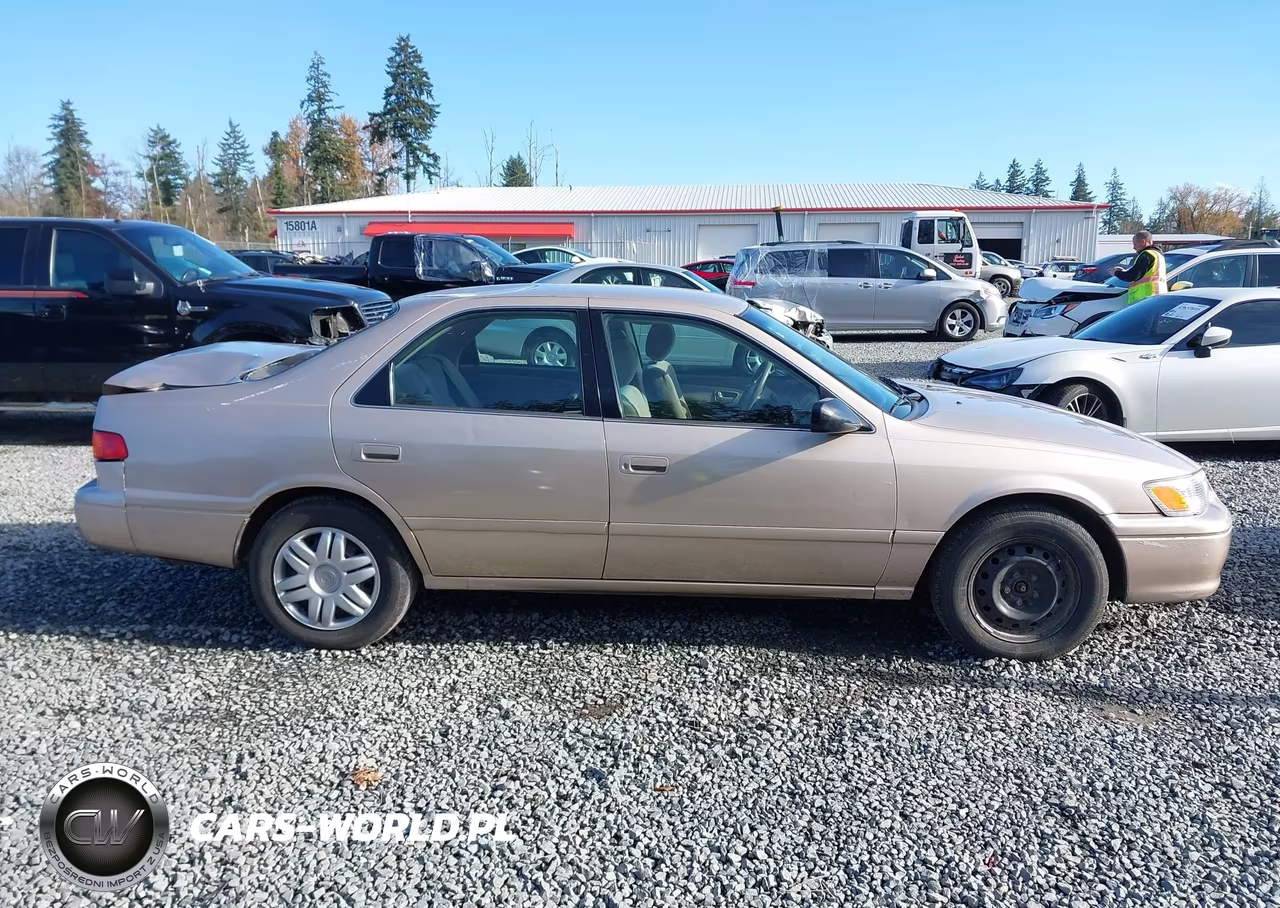 2001 Toyota Camry Le VIN:4T1BG22K61U091604 - 13