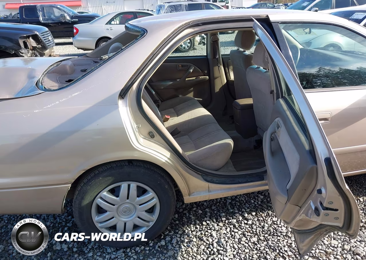 2001 Toyota Camry Le VIN:4T1BG22K61U091604 - 8