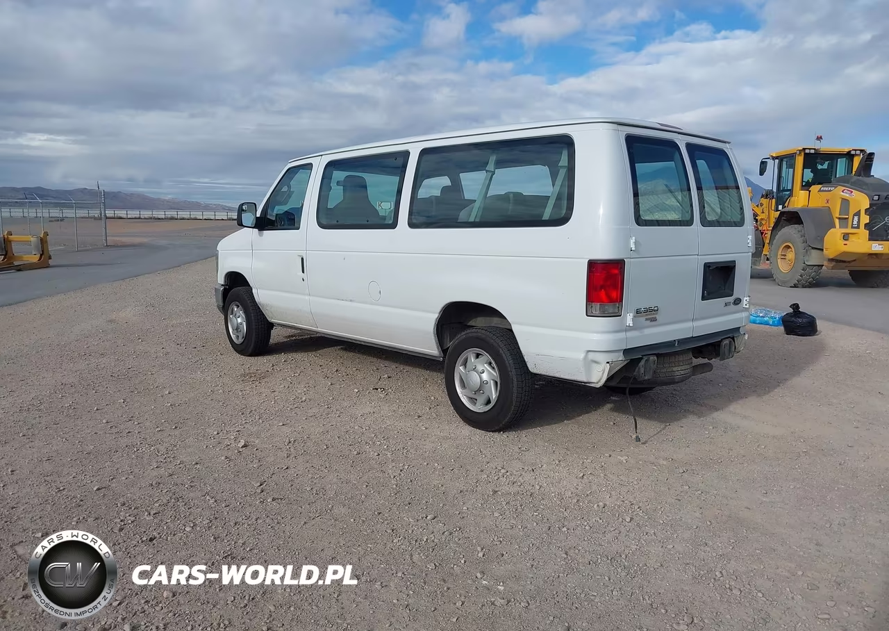 2014 Ford E-350 Super Duty Xlt VIN:1FBNE3BL5EDA15453 - 3
