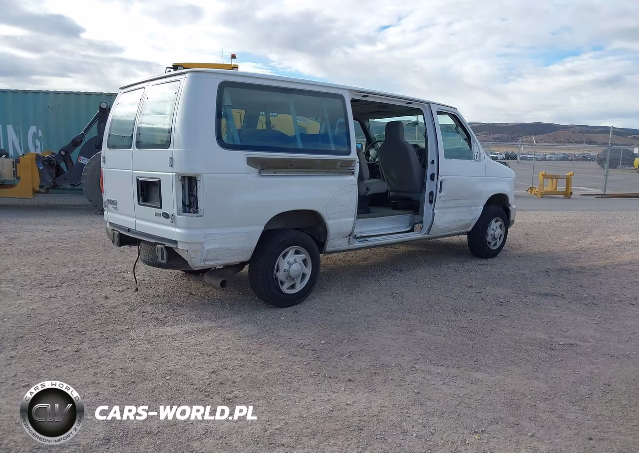 2014 Ford E-350 Super Duty Xlt VIN:1FBNE3BL5EDA15453 - 4