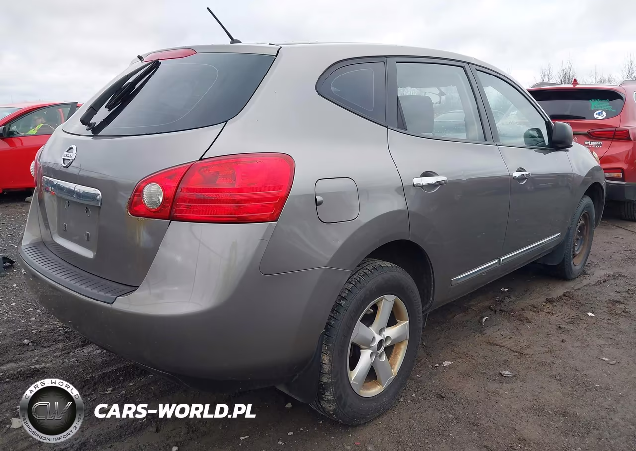 2014 Nissan Rogue Select S VIN:JN8AS5MV6EW713253 - 4