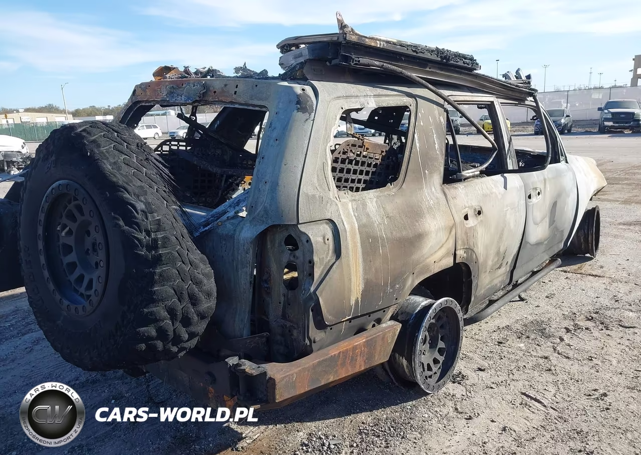 2020 Toyota 4Runner Trd Off Road Premium VIN:JTEBU5JR6L5752179 - 4