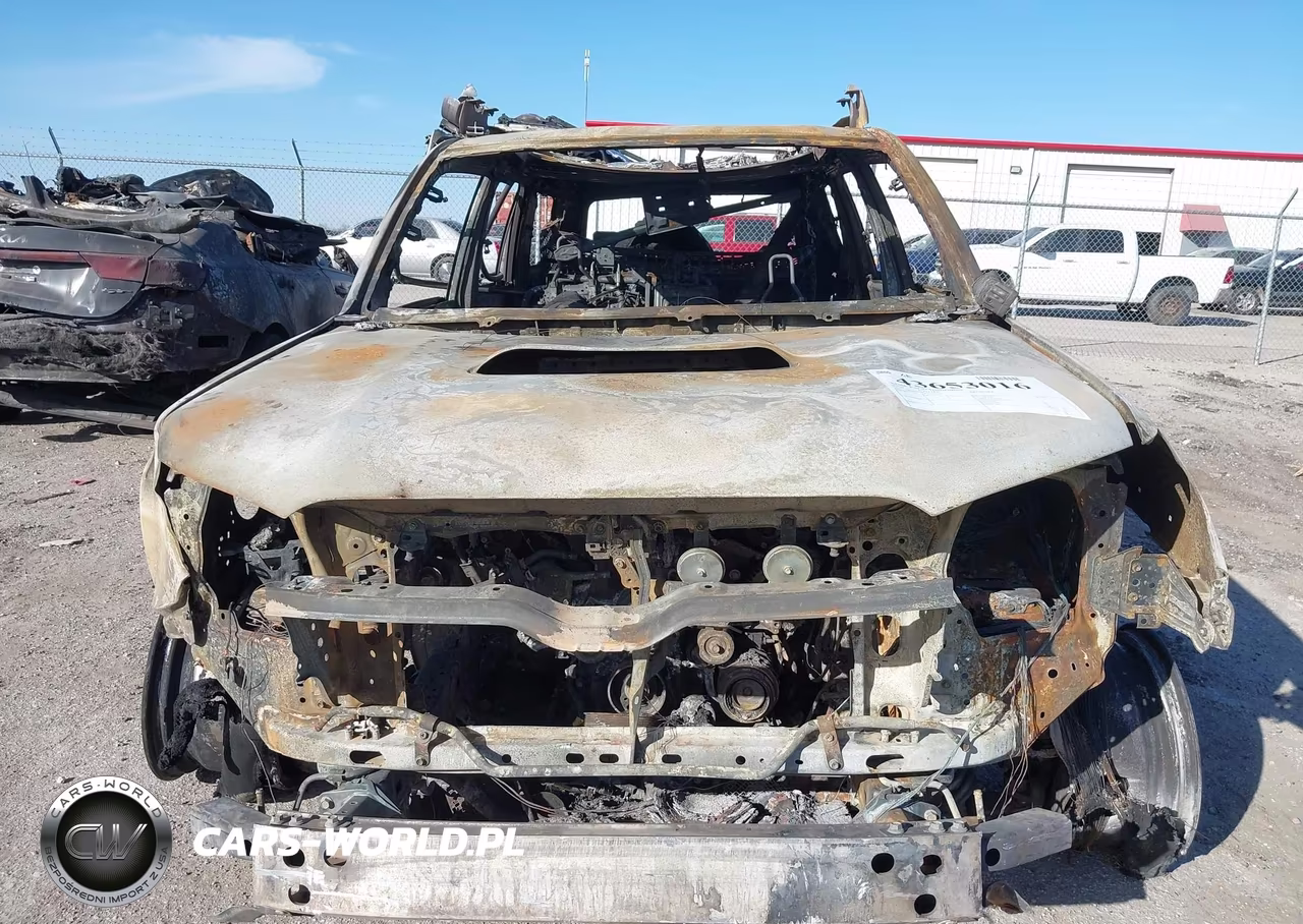 2020 Toyota 4Runner Trd Off Road Premium VIN:JTEBU5JR6L5752179 - 6