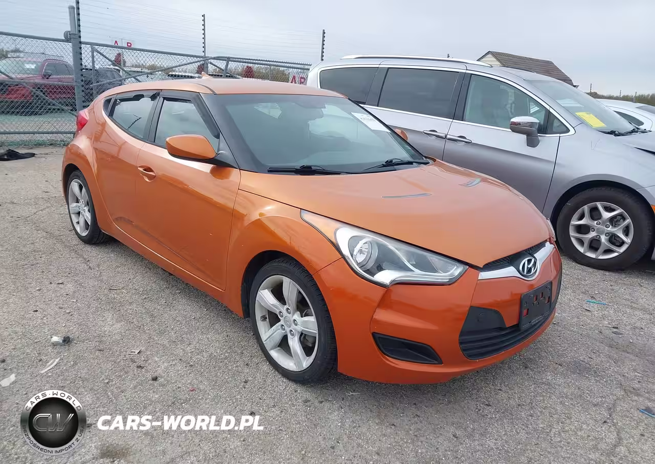 2013 Hyundai Veloster Base W-Black