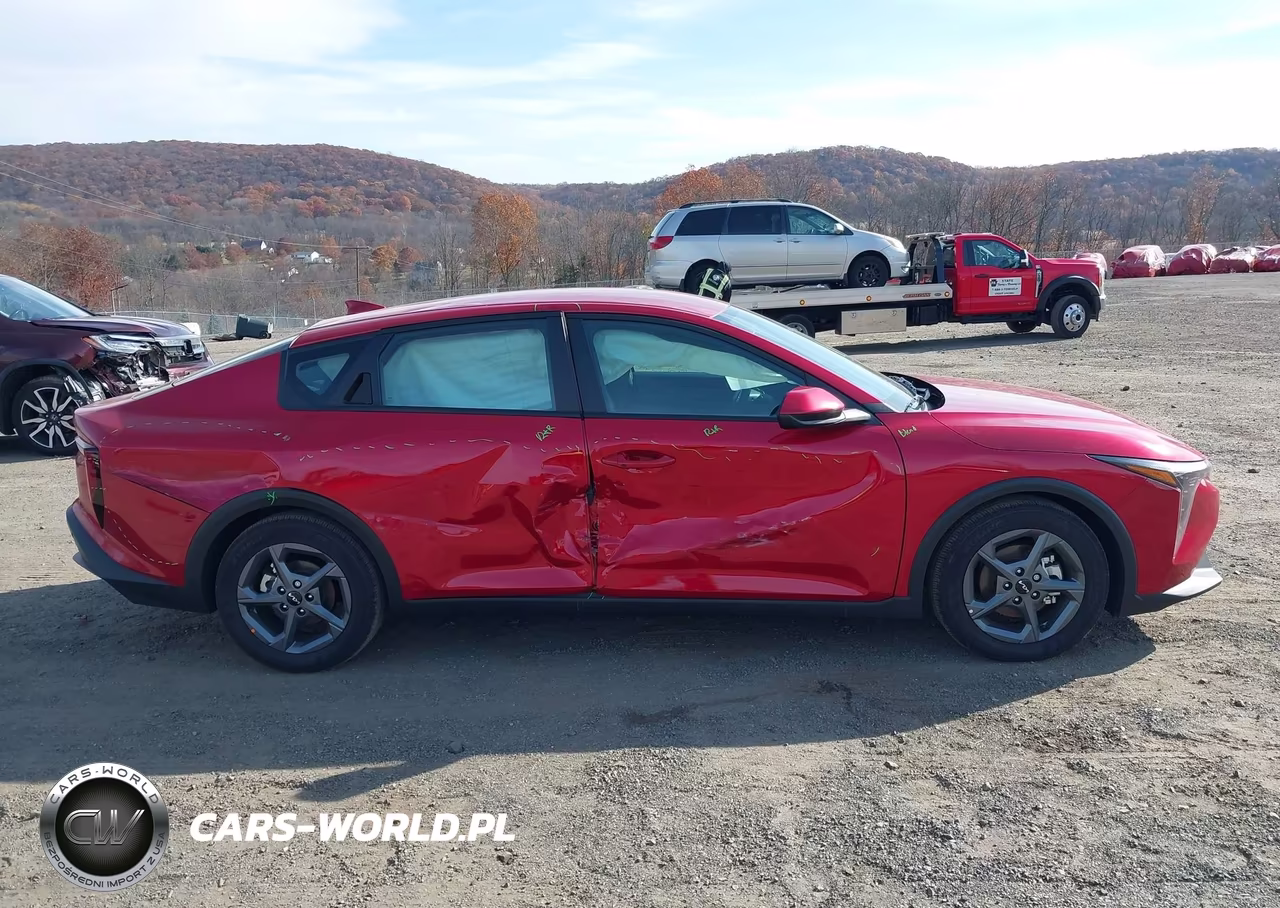 2025 Kia K4 Lxs VIN:3KPFT4DE1SE019973 - 13