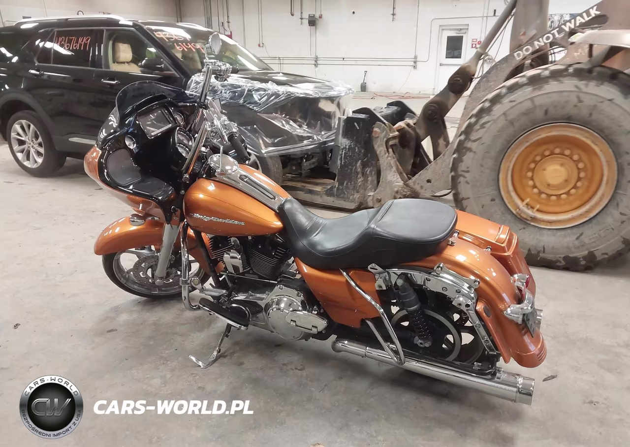 2015 Harley-Davidson Fltrxs Road Glide Special VIN:1HD1KTM13FB657020 - 3