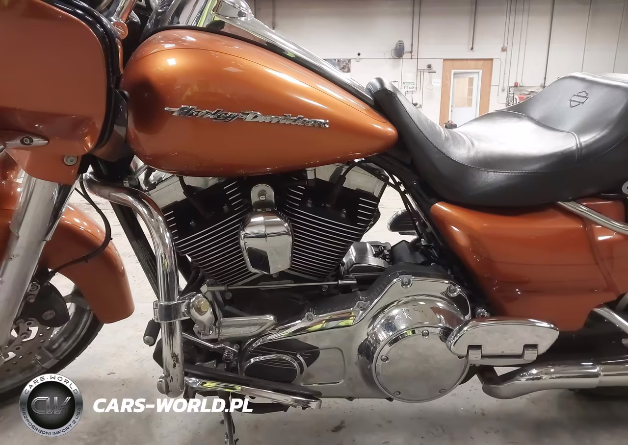2015 Harley-Davidson Fltrxs Road Glide Special VIN:1HD1KTM13FB657020 - 9