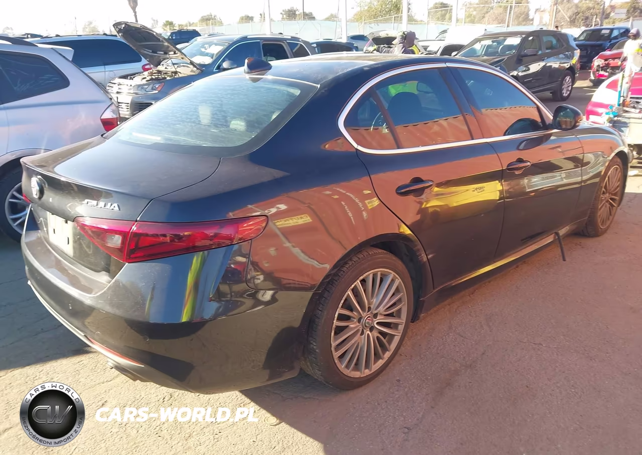 2017 Alfa Romeo Giulia Ti Rwd VIN:ZARFAECN0H7528237 - 4