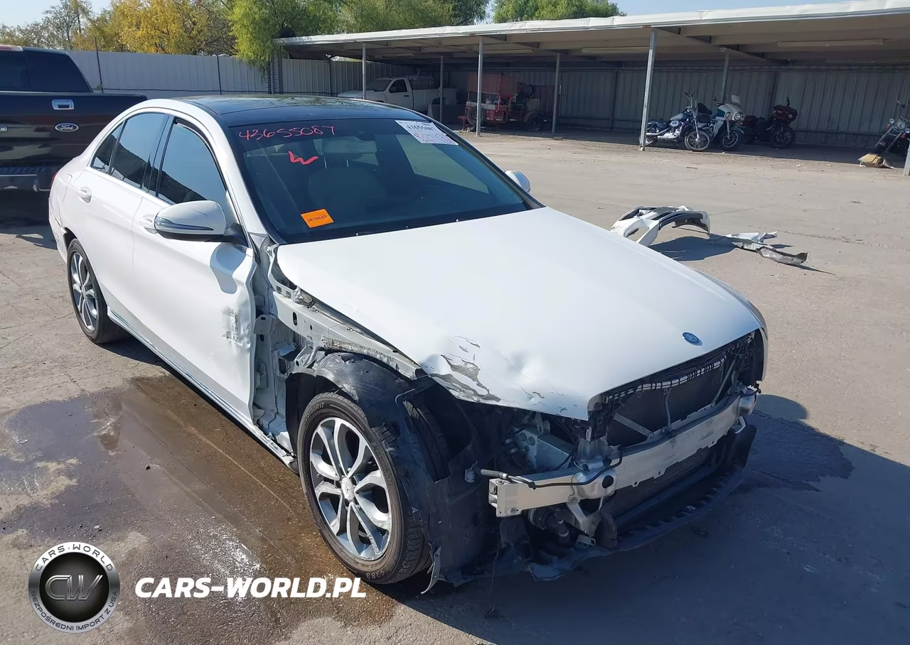 2016 Mercedes-Benz C 300 4Matic – zdjęcie 1 z 18
