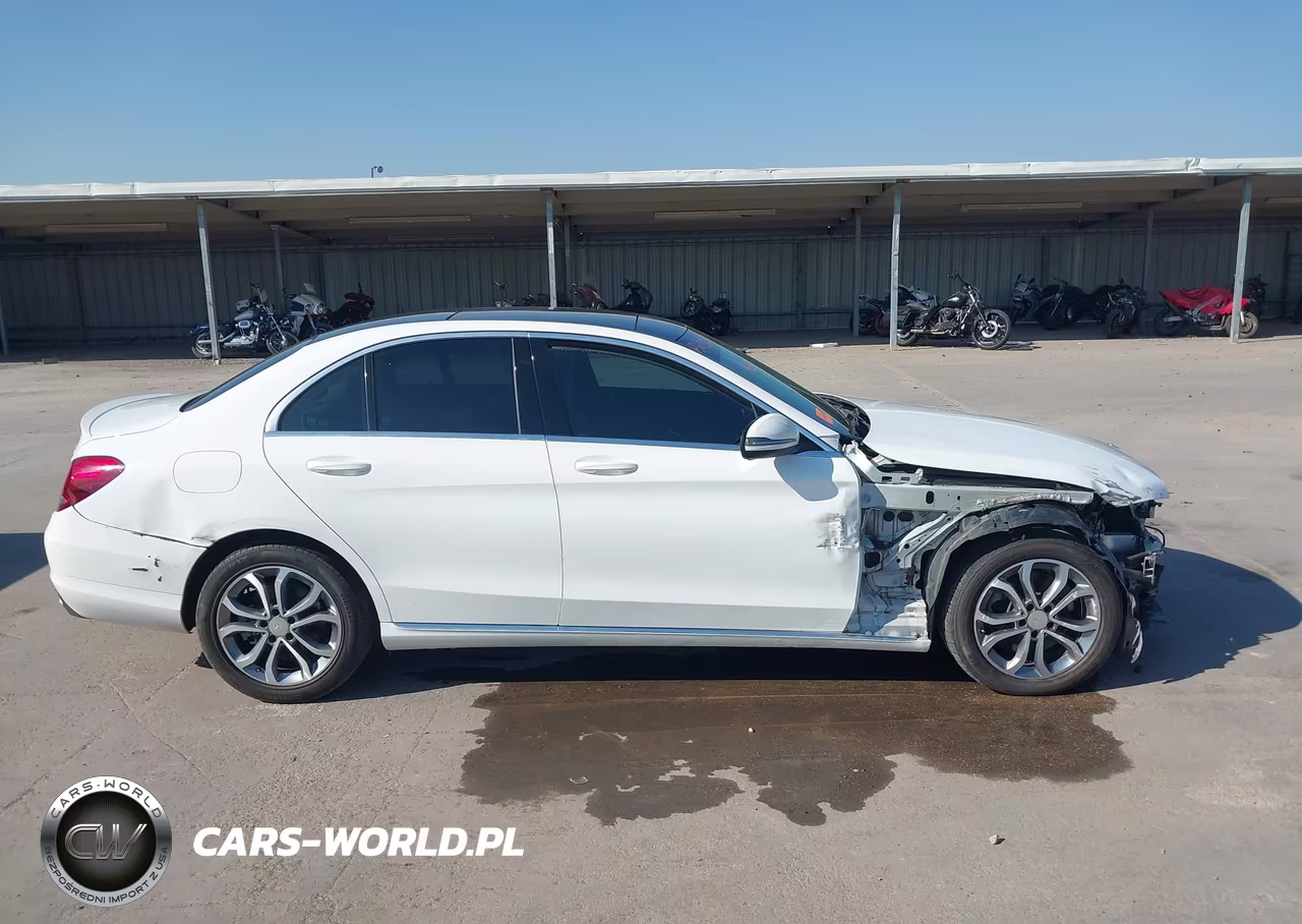 2016 Mercedes-Benz C 300 4Matic VIN:55SWF4KB5GU109384 - 14